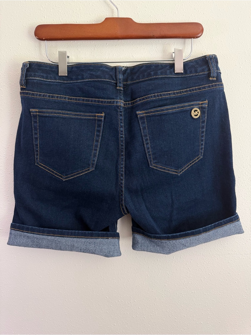 Michael Kors Dark Wash Denim Shorts Size 8 Stretch Mid Rise